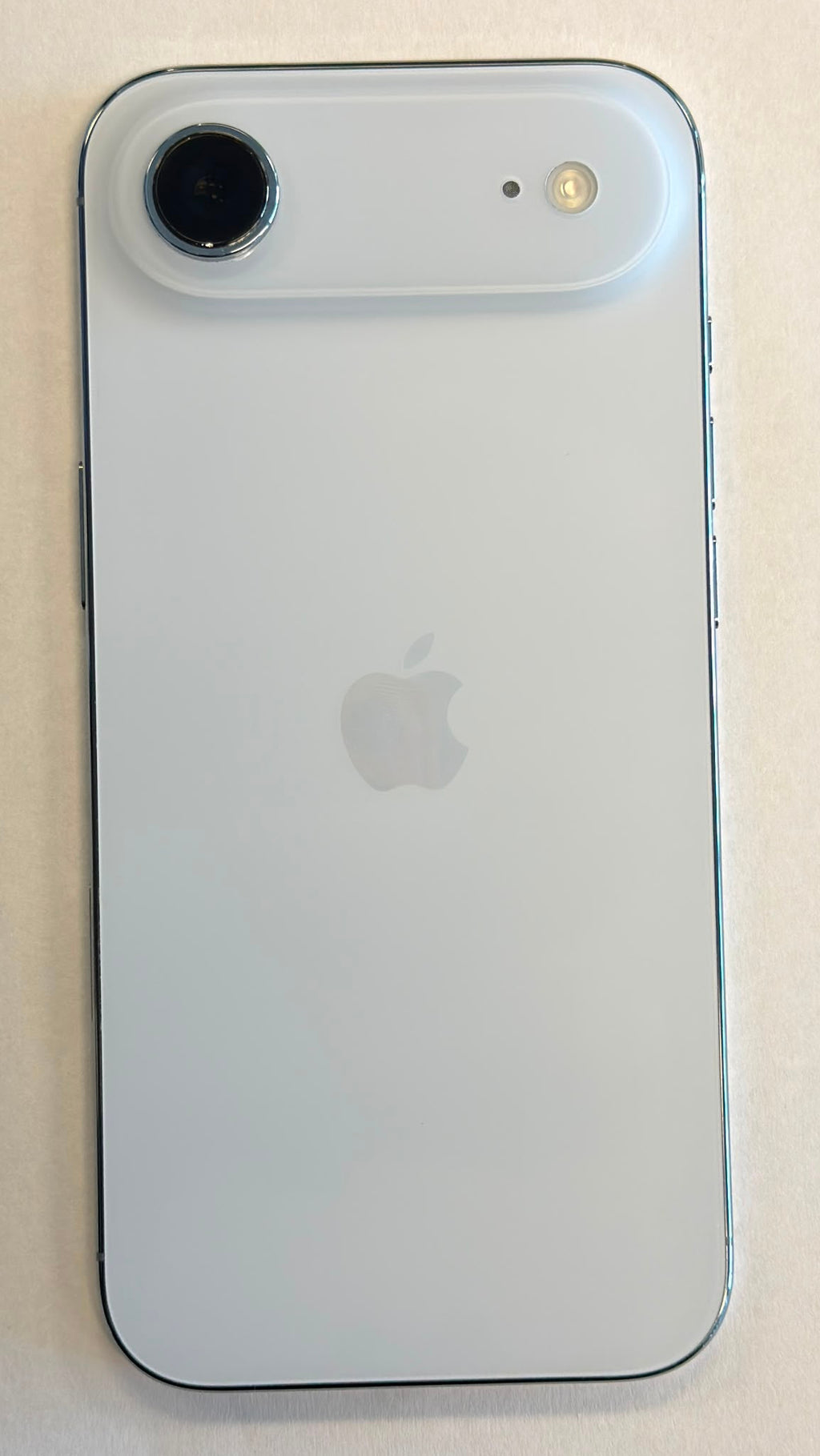 iPhone 17 Air Size: 256GB, Network: T-Mobile, Condition: Refurbished
