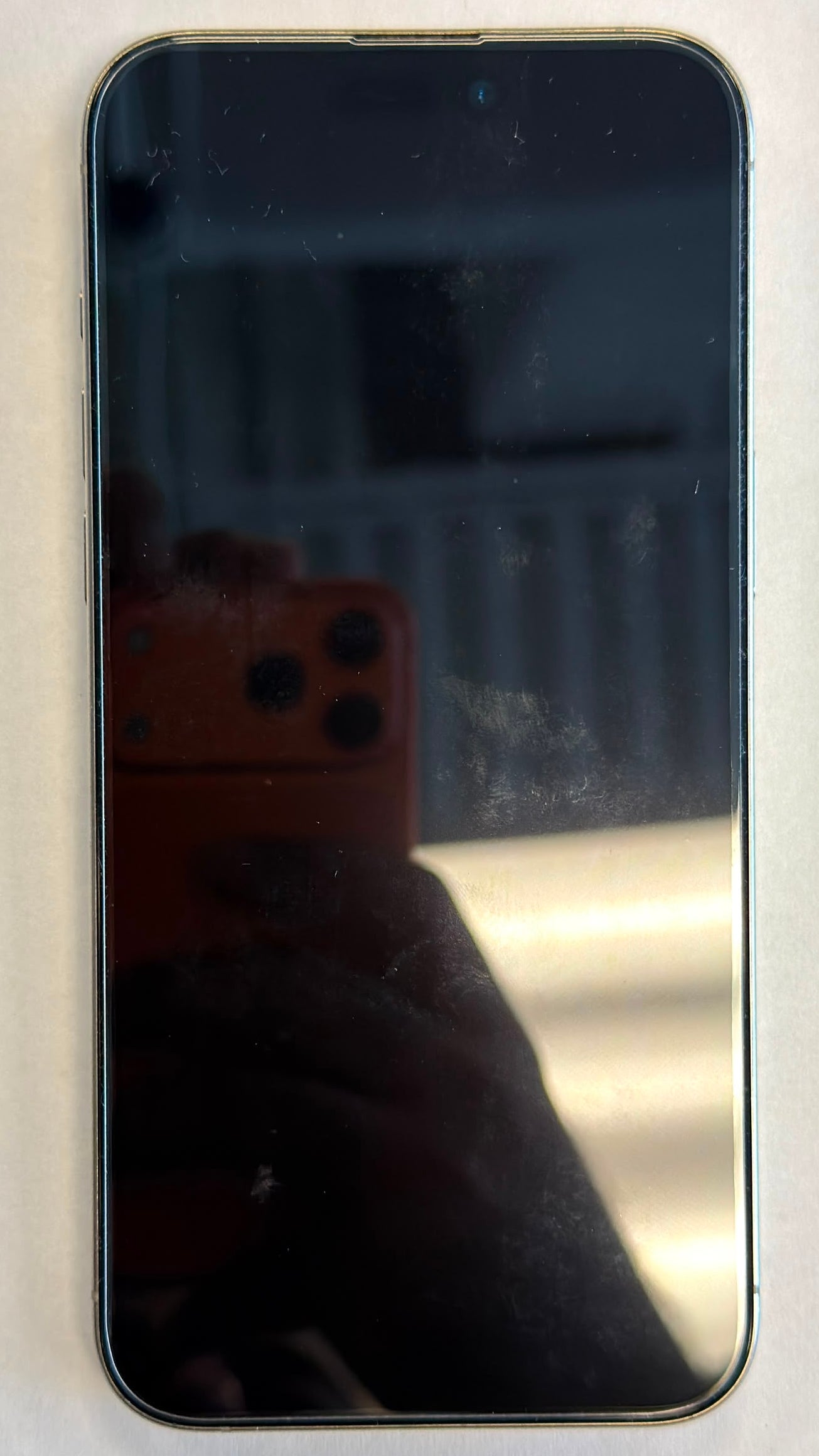 iPhone 15 Pro Max Color: Natural Titanium, Size: 256GB, Network: ATT, Condition: Used